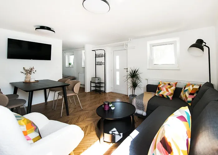 Mojca\'S Nest Apartment